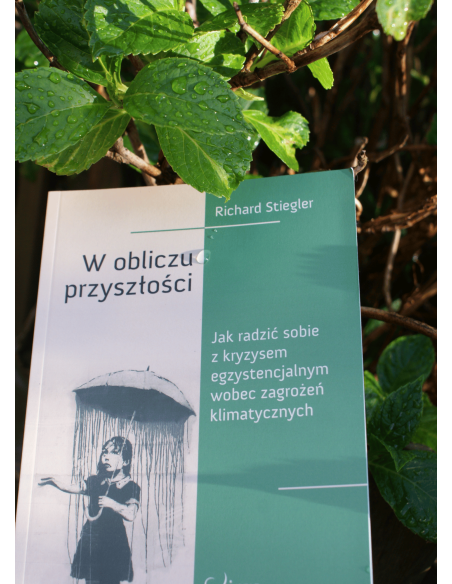 W OBLICZU PRZYSZŁOŚCI