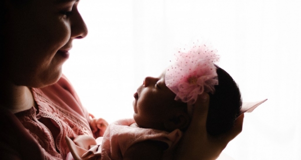 Miłość Mam – co wg Kimberly Ann Johnson powinny wiedzieć świeżo upieczone mamy?