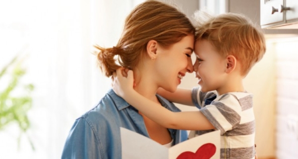 Matczynej miłości nie można porównać do żadnego innego uczucia
