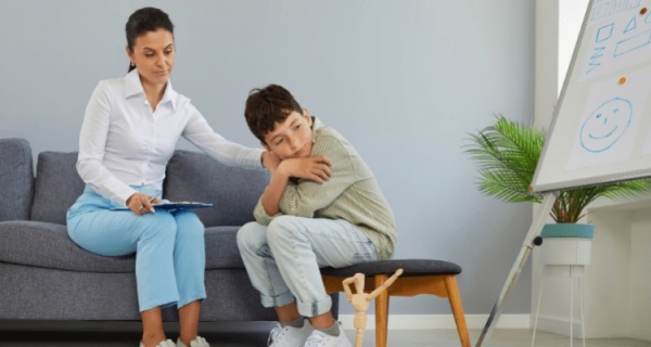 Terapia dziecka a widma rodzinne - recenzja książki Bruno Claviera